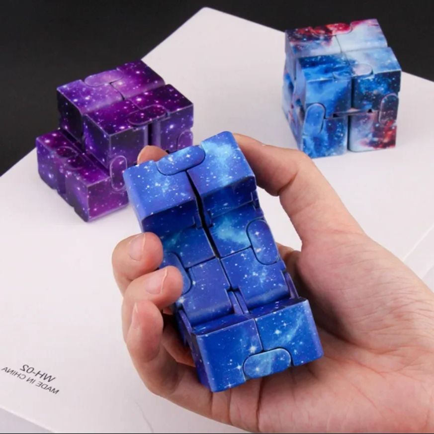 Oneindige Flip Magische Kubus  - Model Kit Infinite Dimension recensie en prijs